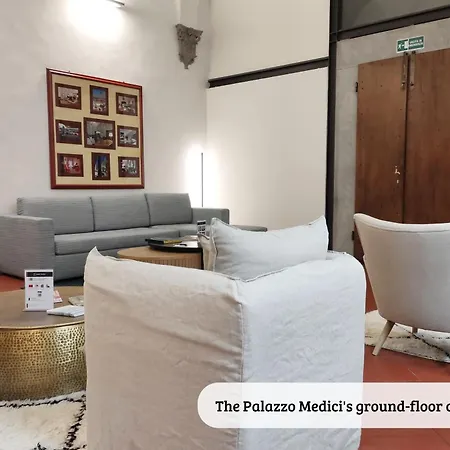 Tiziano Big Penthouse In The Oltrarno Florence