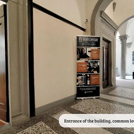 Apartment Tiziano Big Penthouse In The Oltrarno Florence